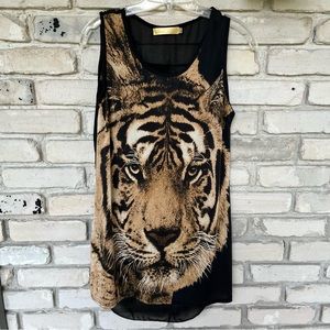Tiger face front graphic shirt.